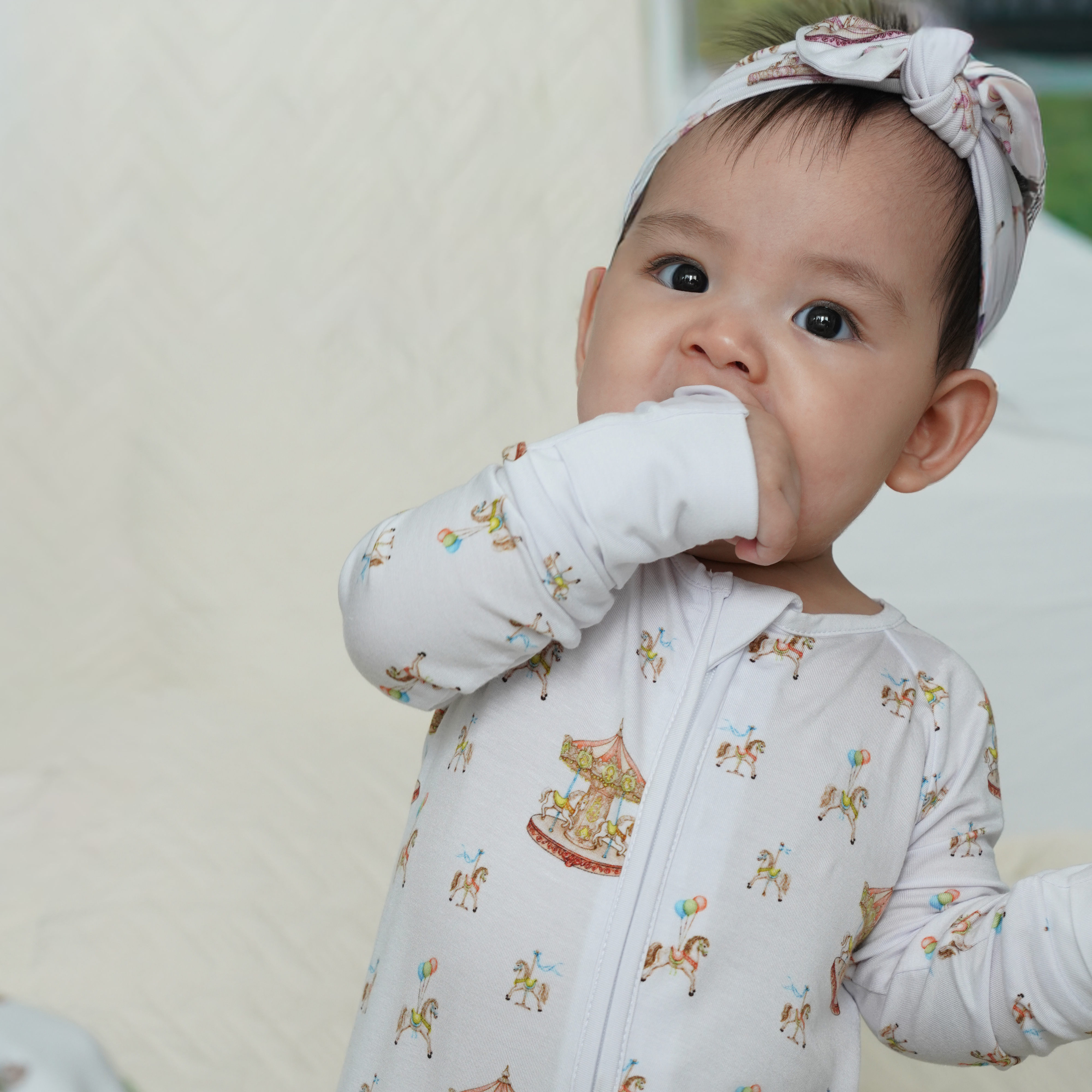 Carousel Amber Long Sleeves Zipper