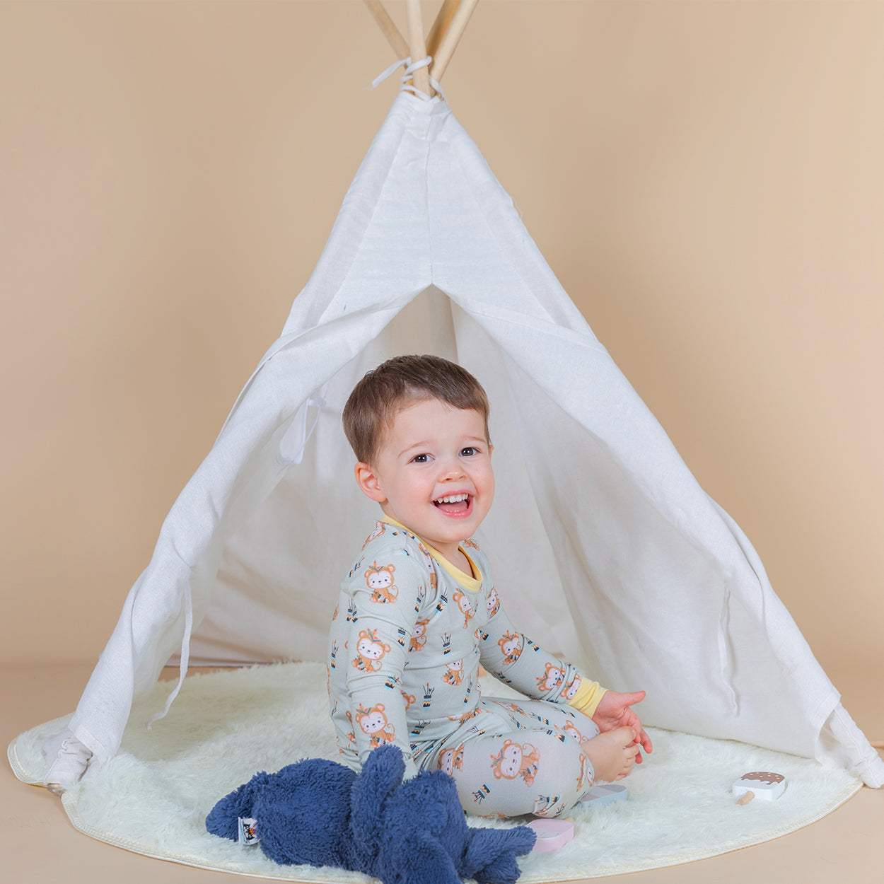 Monkute Cloud Blanket and Pajama Set Combo