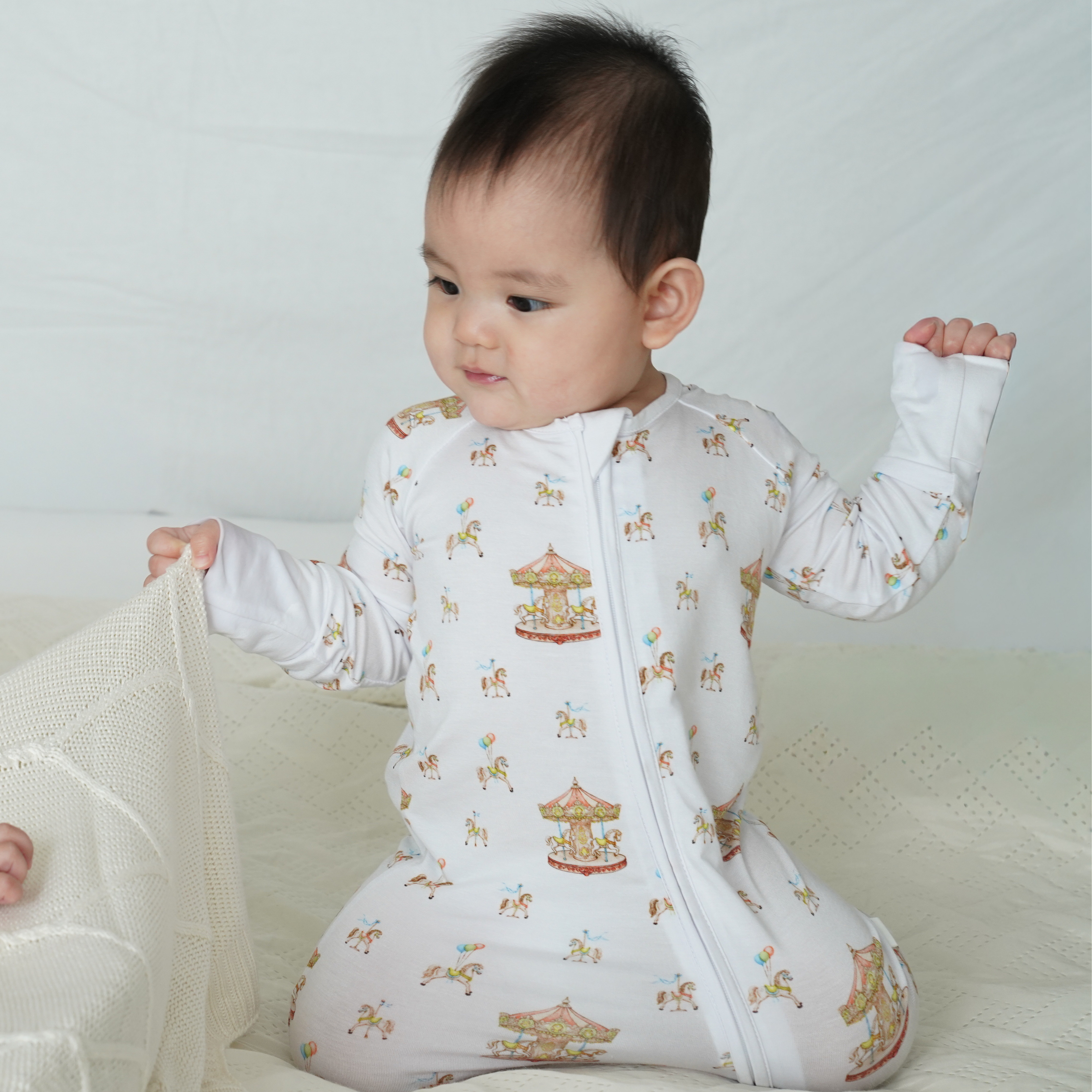 Carousel Amber Long Sleeves Zipper