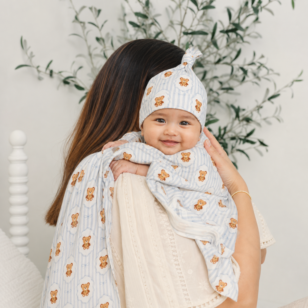 Teddy Tales Swaddle and Beanie Set